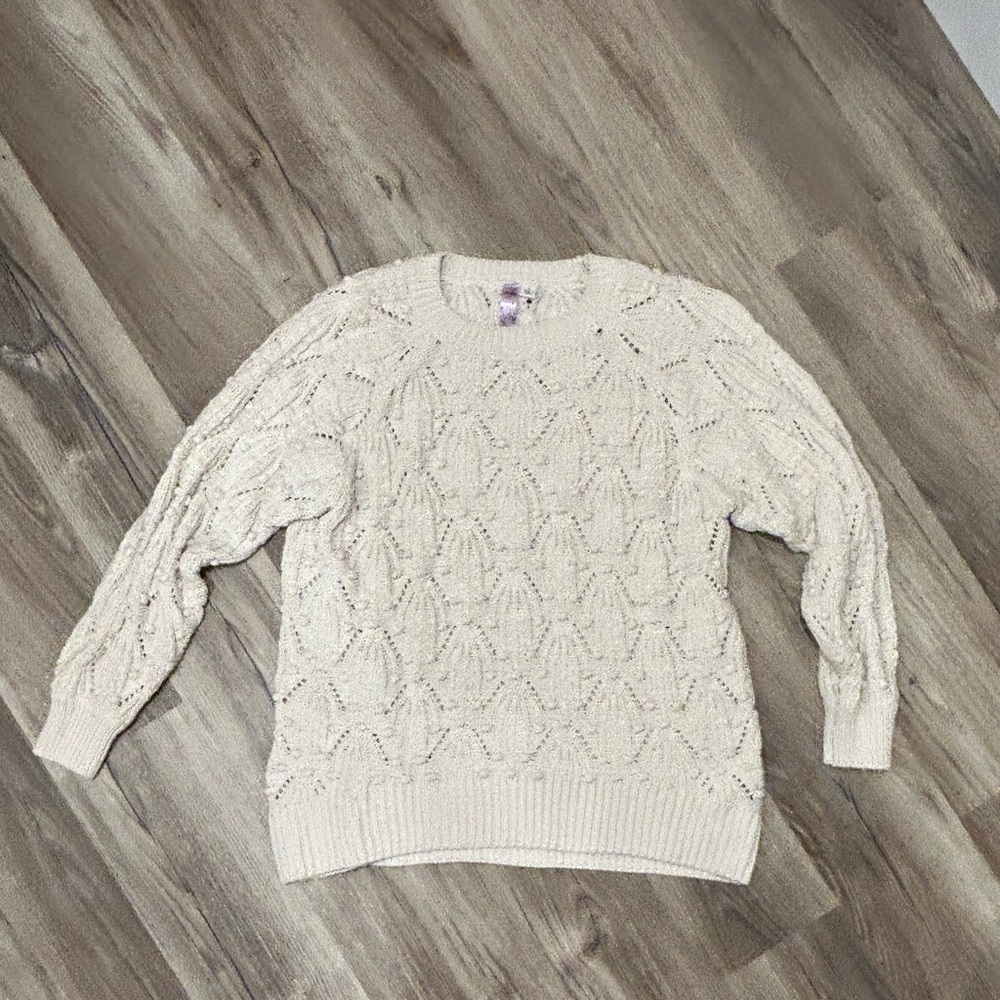 Alya Cream Classic Cable Knit Crew Neck